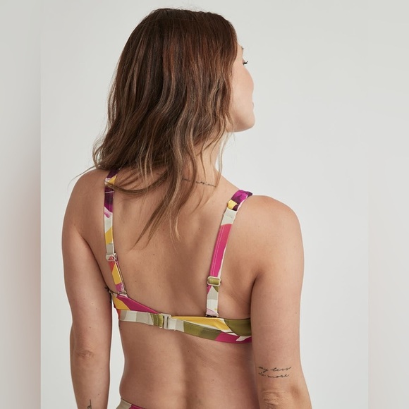 Thyme V-Neck Bikini Top with Adjustable Straps - Thyme Maternity Size Small NWT - Picture 2 of 10